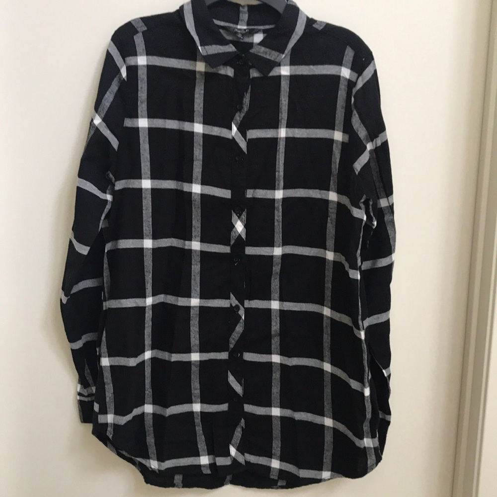 Checkered pattern flannel Top